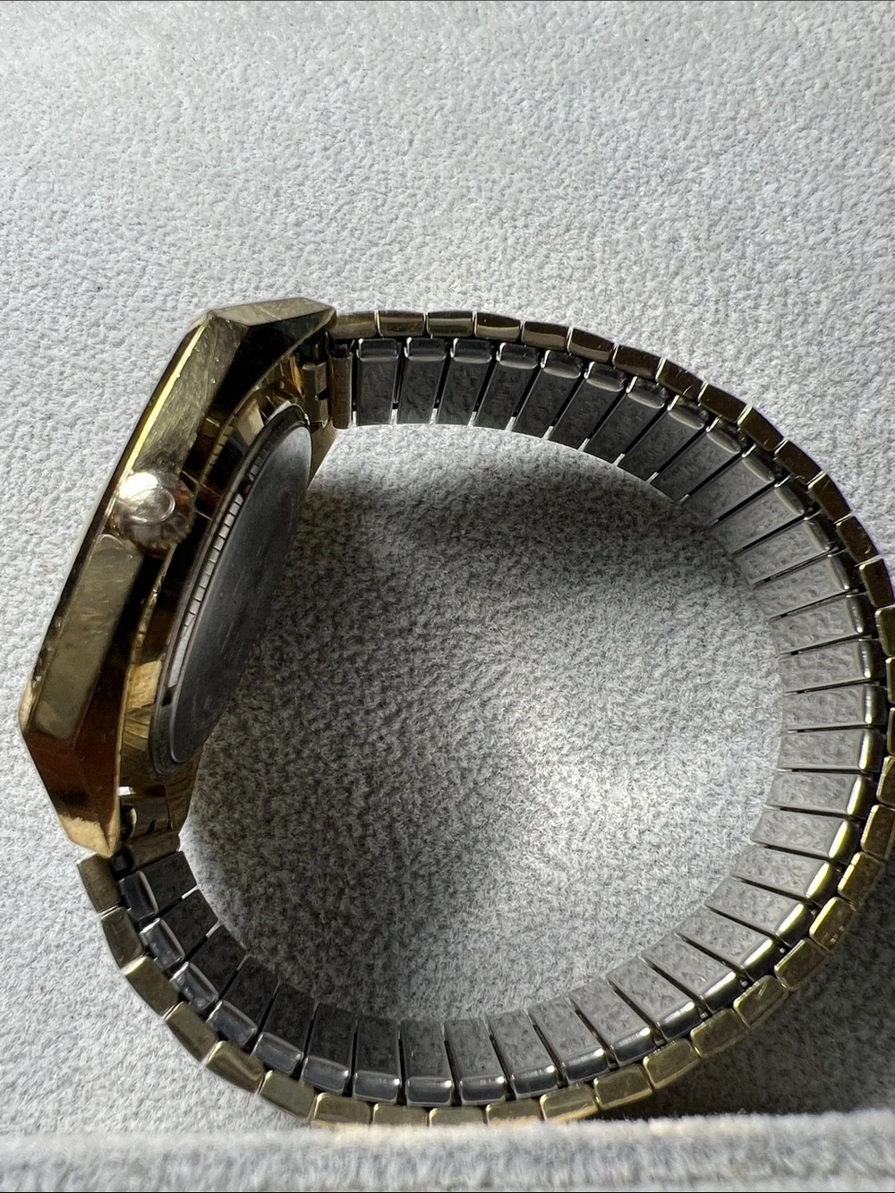 70s Caravelle Transistorized Gold Watch Vintage